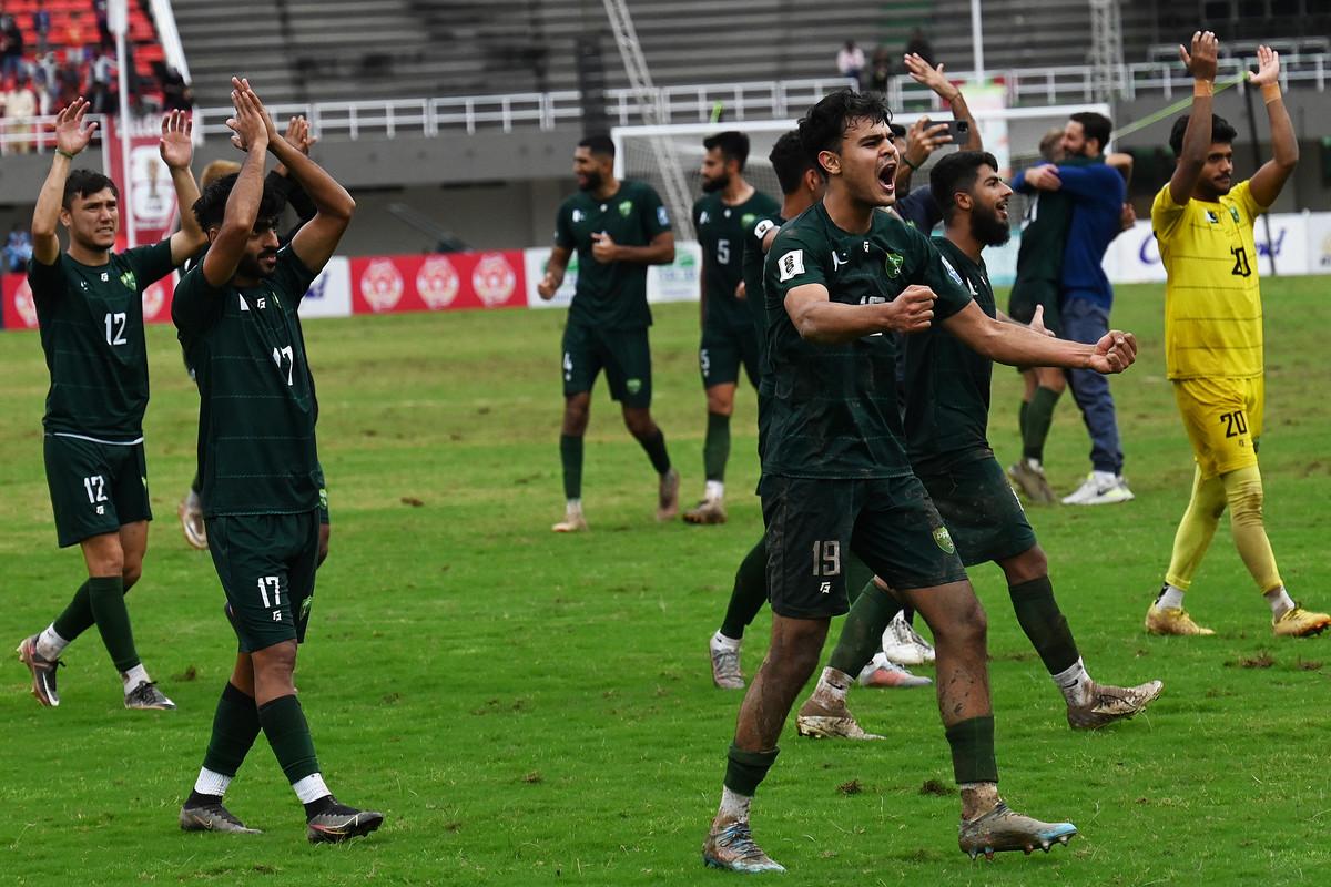Bóng đá Pakistan - Lịch sử, giải đấu và đội tuyển quốc gia