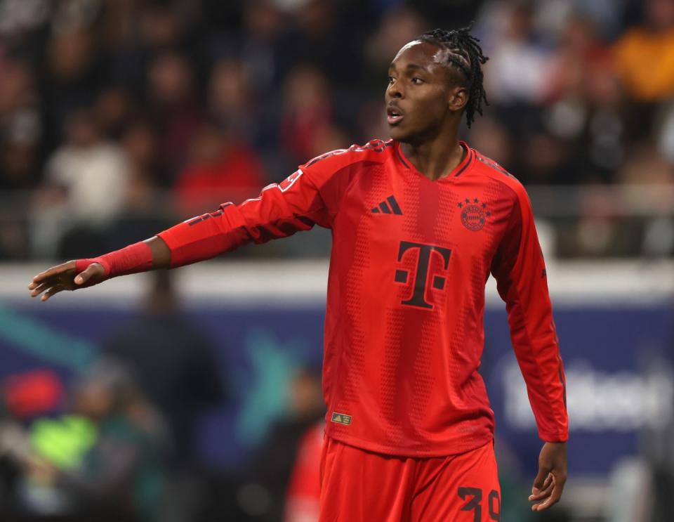 Mathys Tel thi đấu cho Bayern Munich