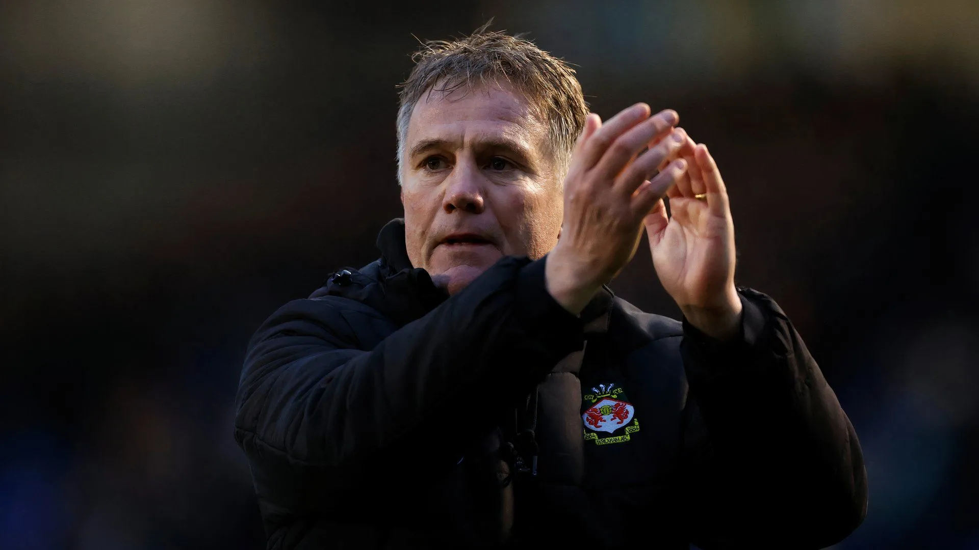 HLV Phil Parkinson của Wrexham hoạch định kế hoạch chuyển nhượng mùa hè