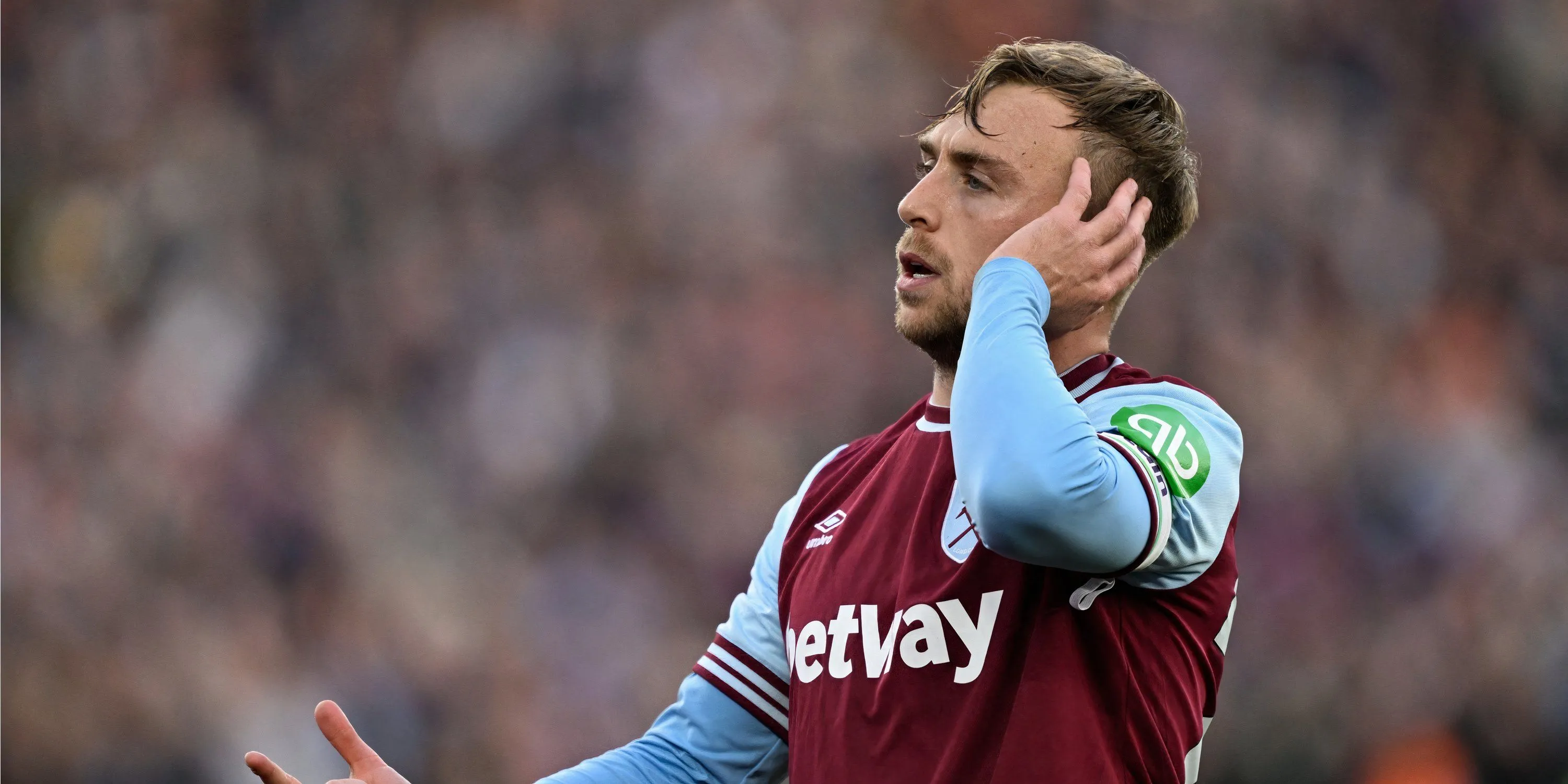 Jarrod Bowen ăn mừng bàn thắng quan trọng cho West Ham United