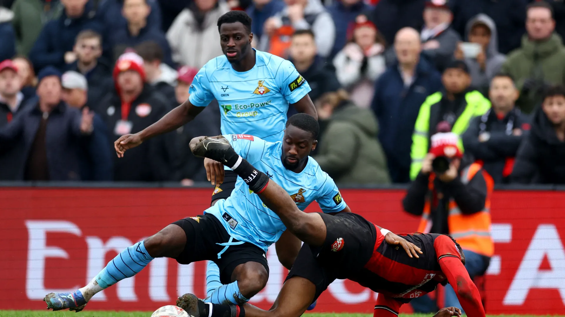 Joseph Olowu thi đấu cho Doncaster Rovers tại League Two