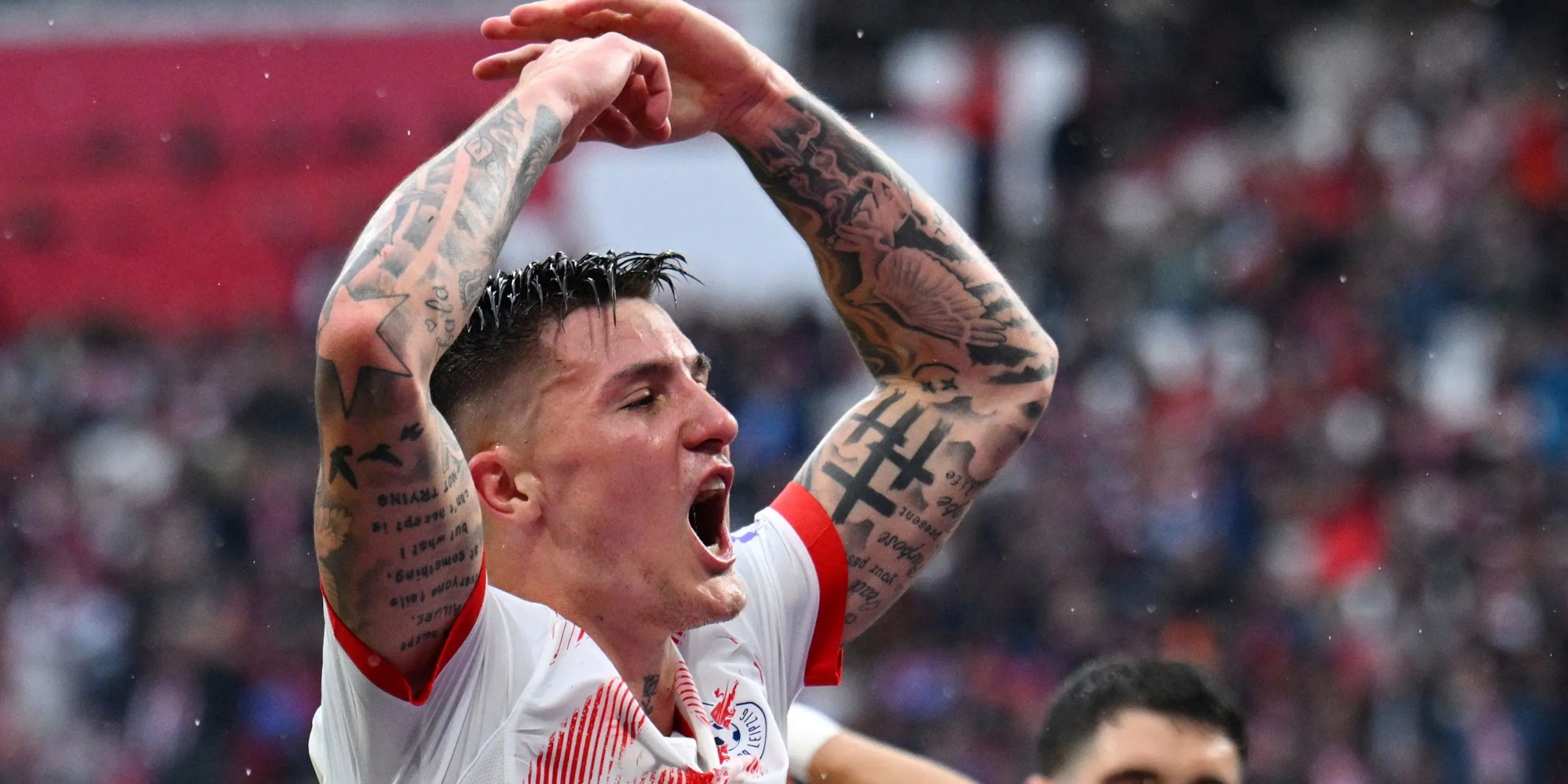 Tiền đạo Benjamin Sesko của RB Leipzig ăn mừng bàn thắng