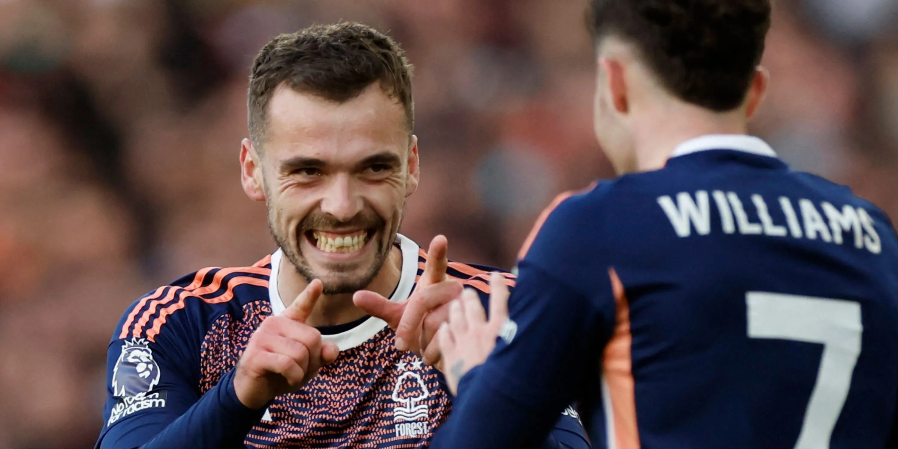 Hậu vệ trái Harry Toffolo trong màu áo Nottingham Forest tại Premier League.