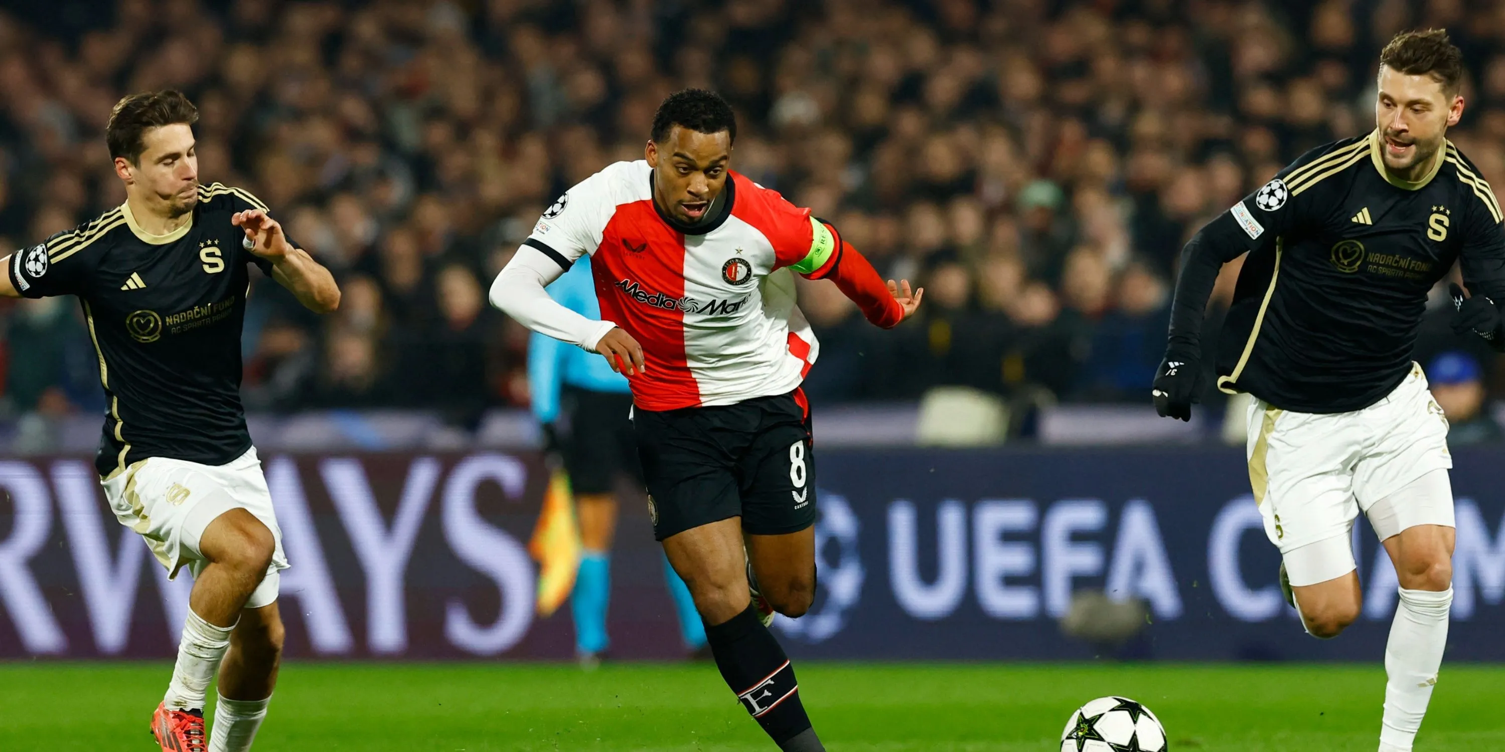 Quinten Timber, cầu thủ Feyenoord được đồn đoán liên hệ với Tottenham.