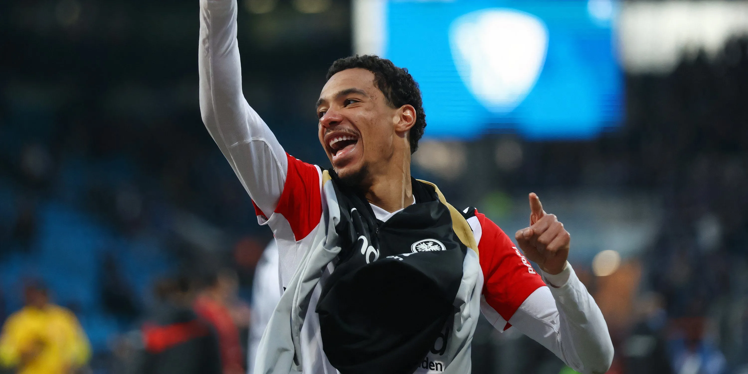 Tiền đạo Hugo Ekitike trong màu áo Eintracht Frankfurt