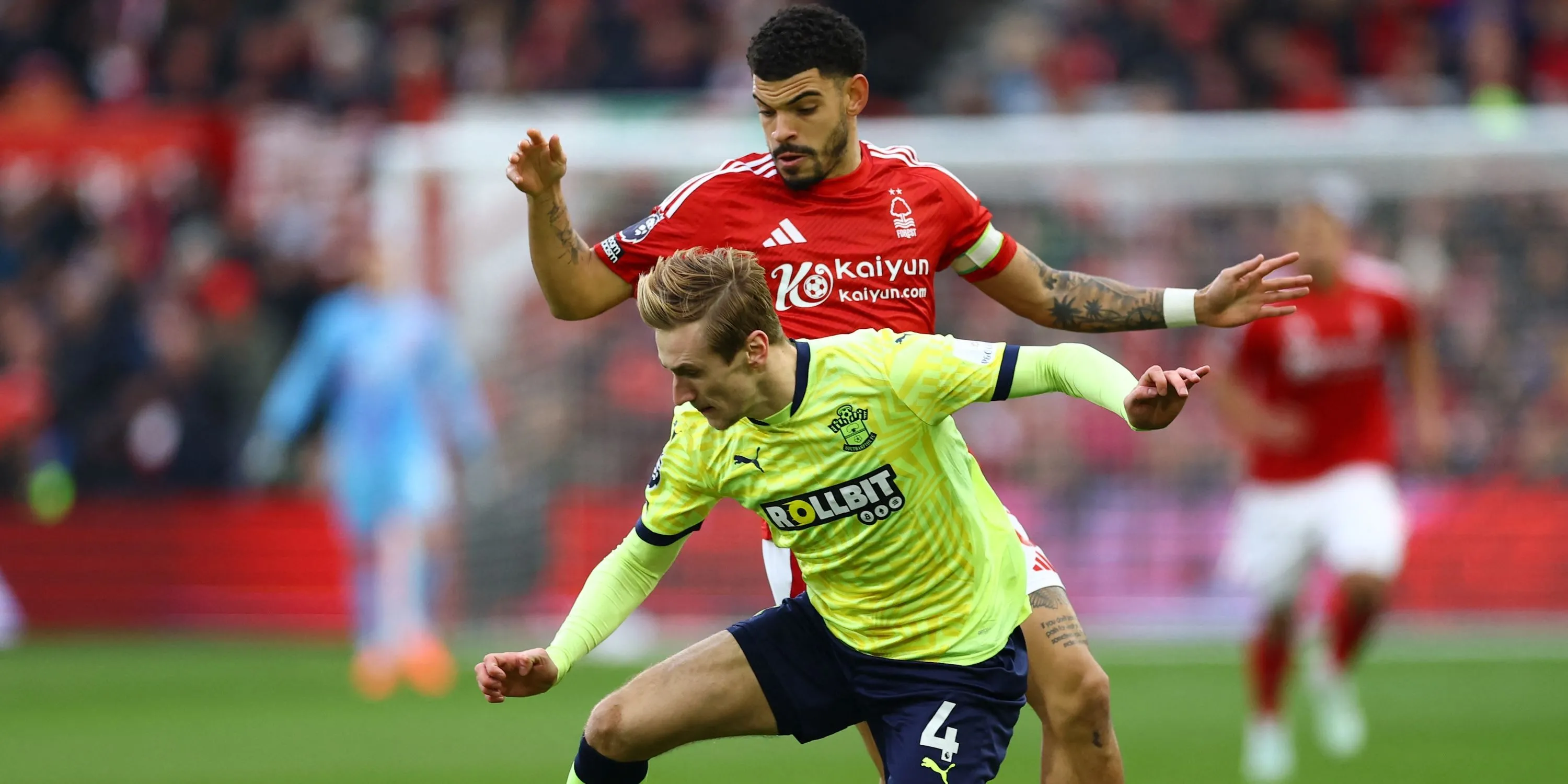 Tiền vệ Flynn Downes trong màu áo Southampton, một mục tiêu tiềm năng từ Ngoại Hạng Anh cho Rangers.