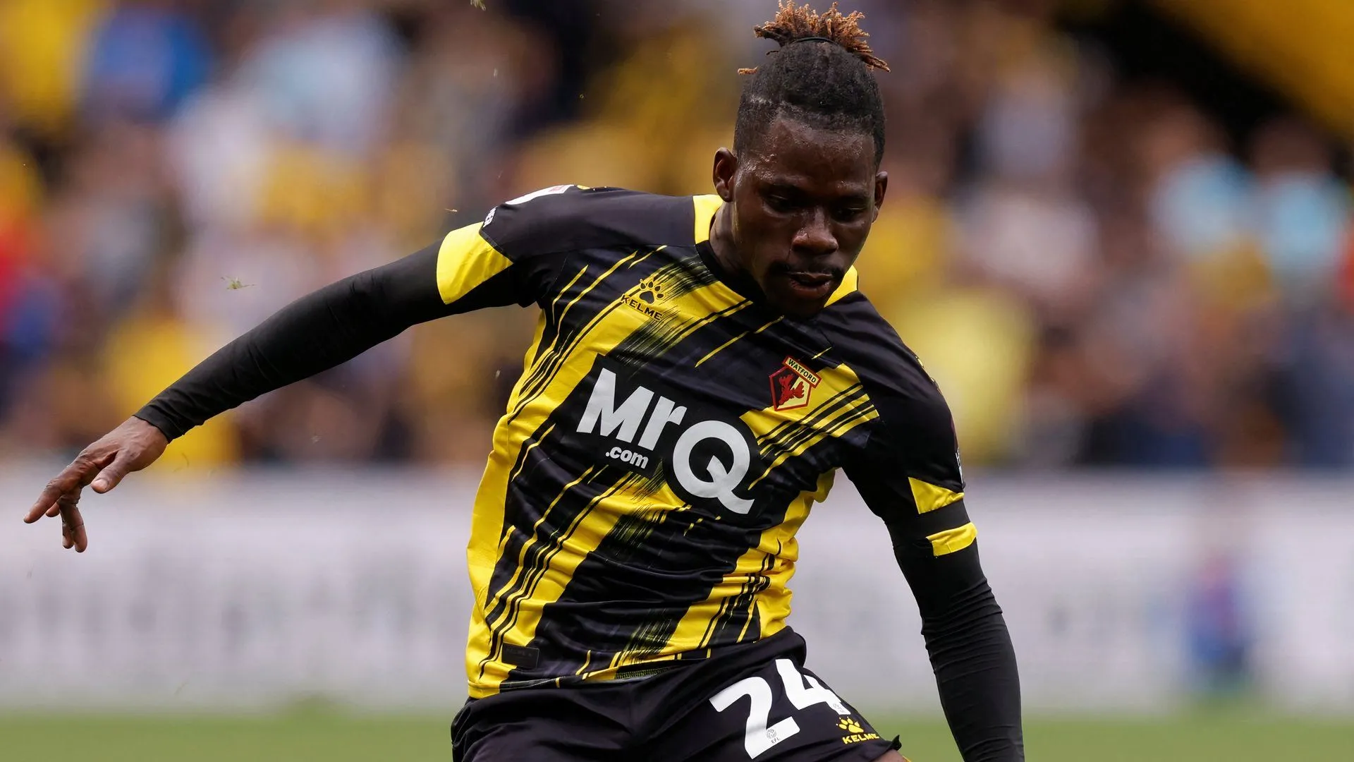 Tiền vệ Tom Dele-Bashiru trong màu áo Watford