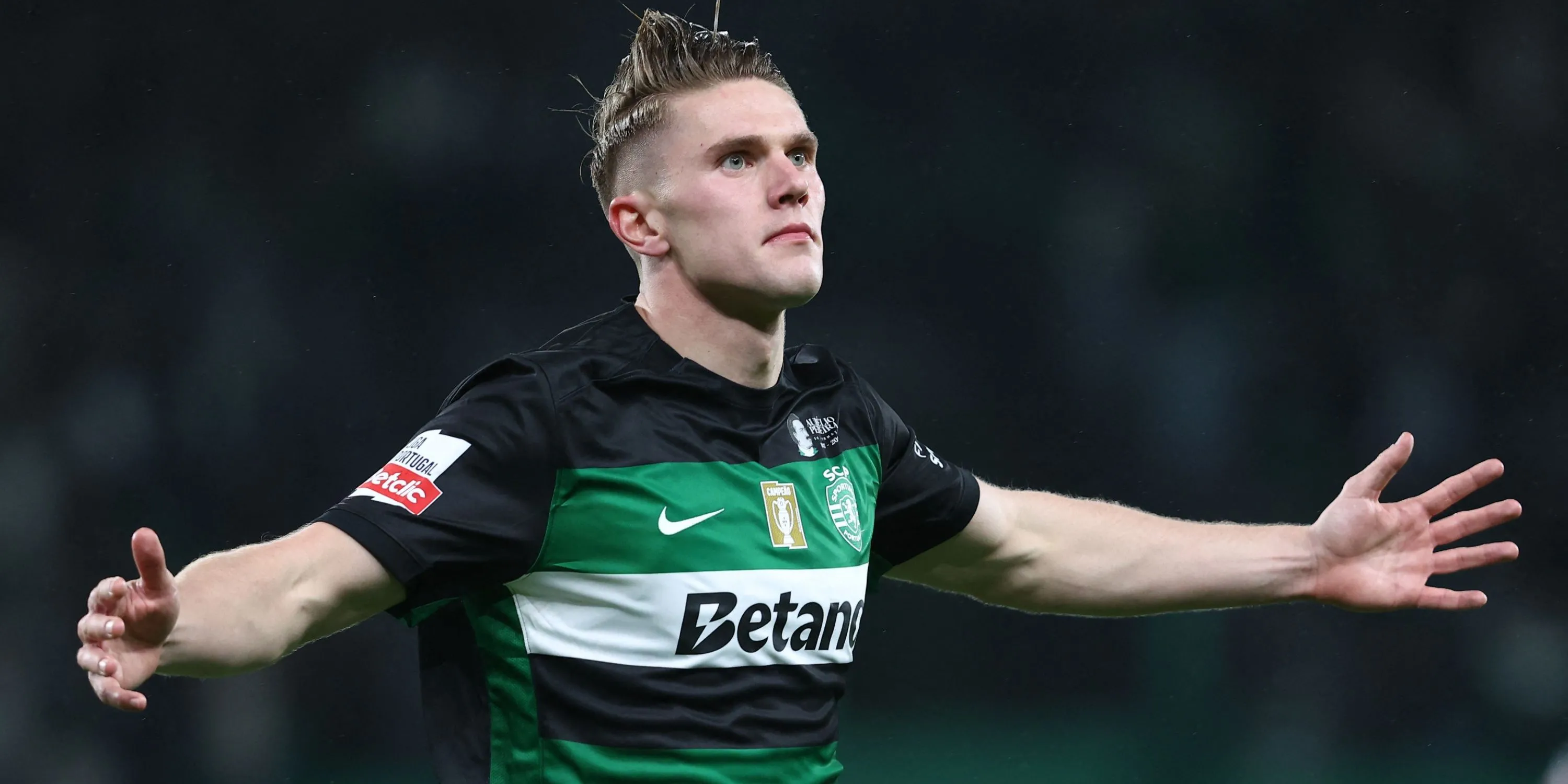 Viktor Gyokeres thi đấu cho Sporting CP, tiền đạo được Arsenal săn đón