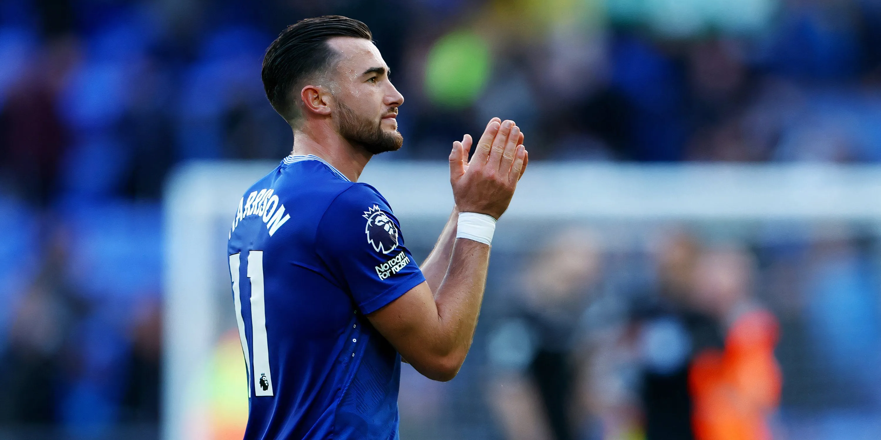 Jack Harrison thi đấu cho Everton, thể hiện phong độ không ổn định