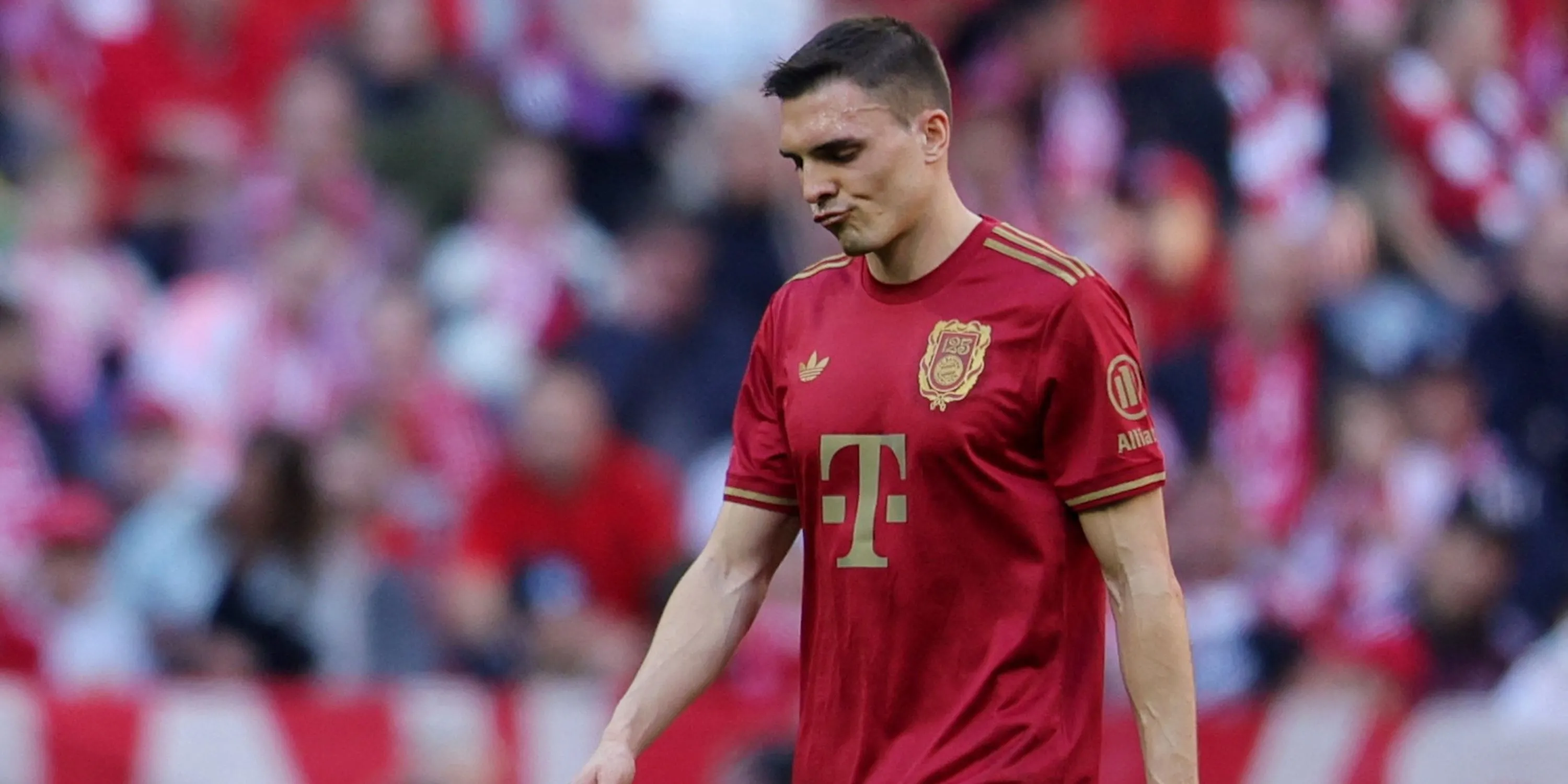 Joao Palhinha của Bayern Munich thể hiện sự thất vọng, cho thấy tương lai không chắc chắn tại Đức