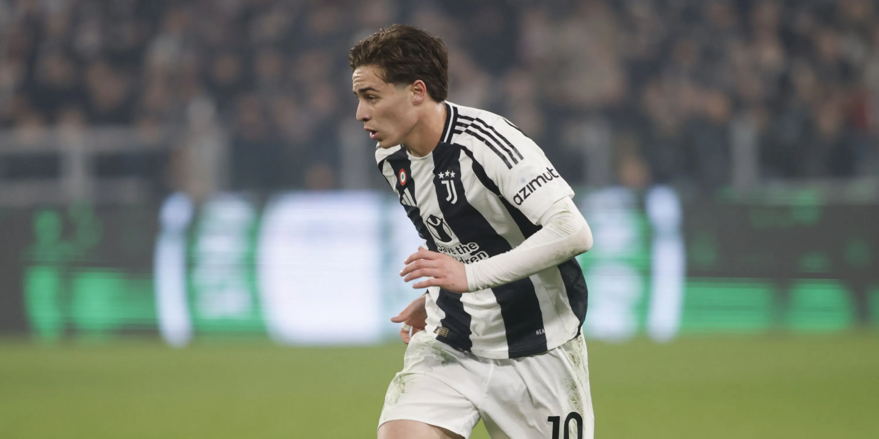 Kenan Yildiz, tiền đạo tài năng của Juventus và đội tuyển quốc gia Thổ Nhĩ Kỳ.