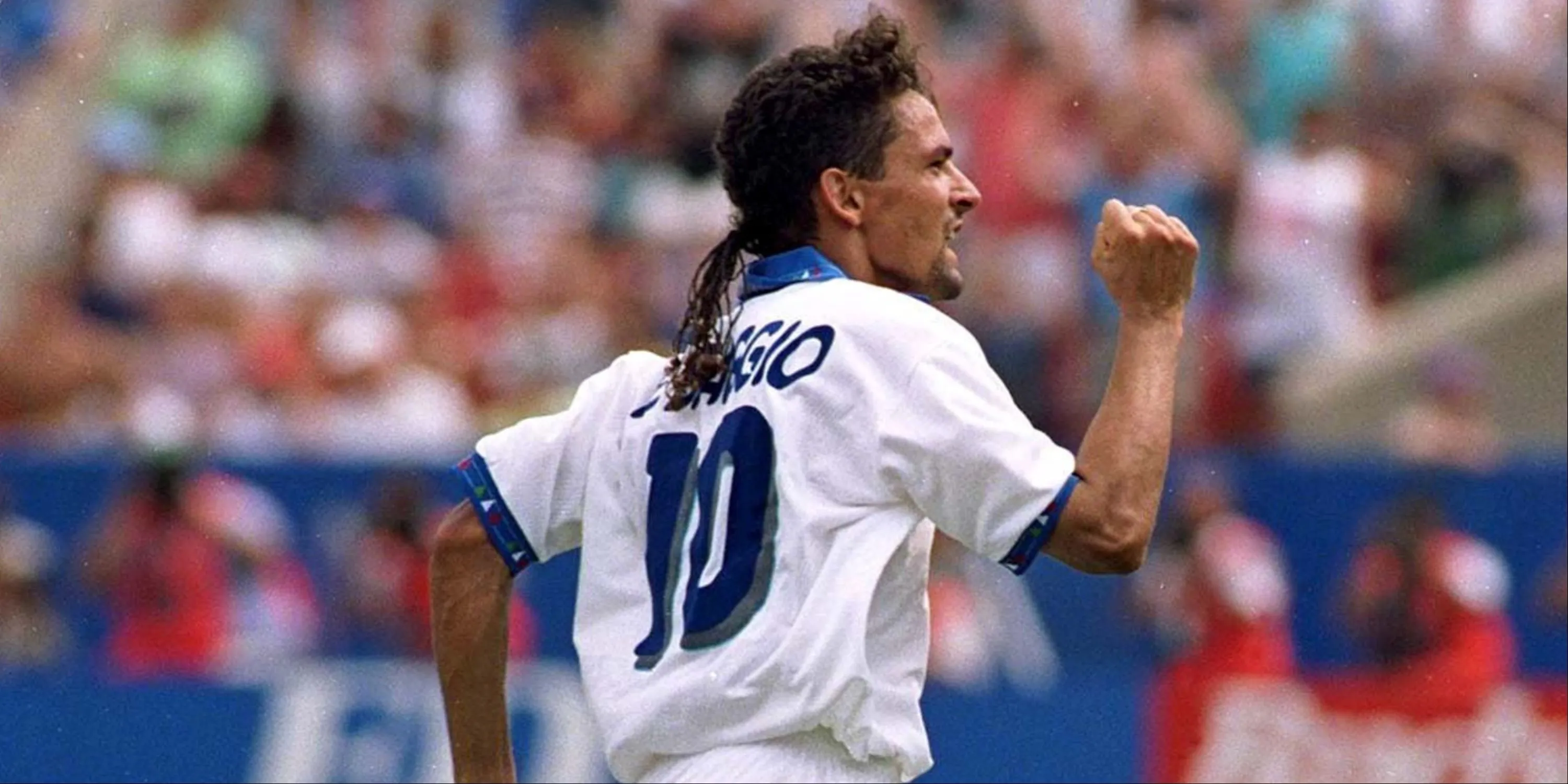 Roberto Baggio thi đấu cho đội tuyển Ý