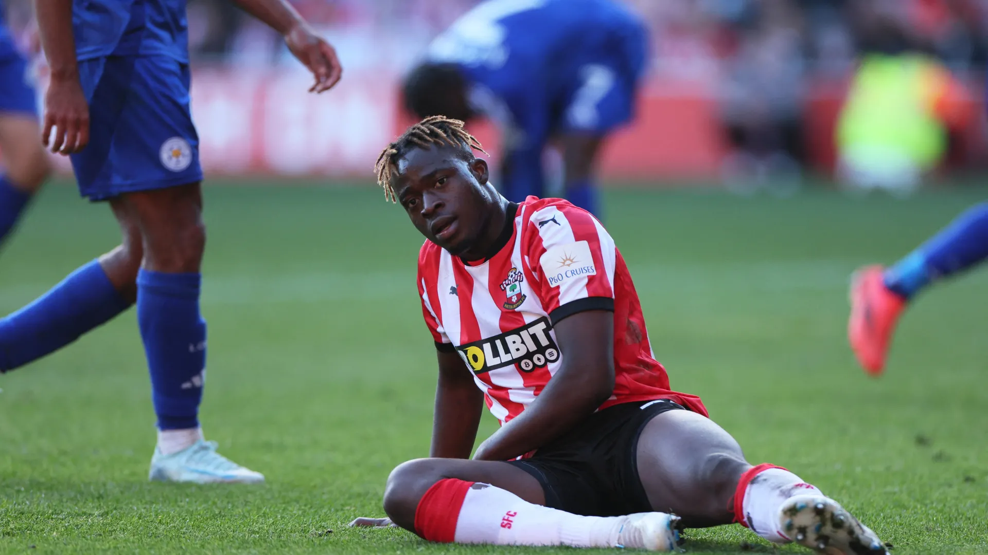 Tiền đạo Kamaldeen Sulemana rời Southampton tìm bến đỗ mới