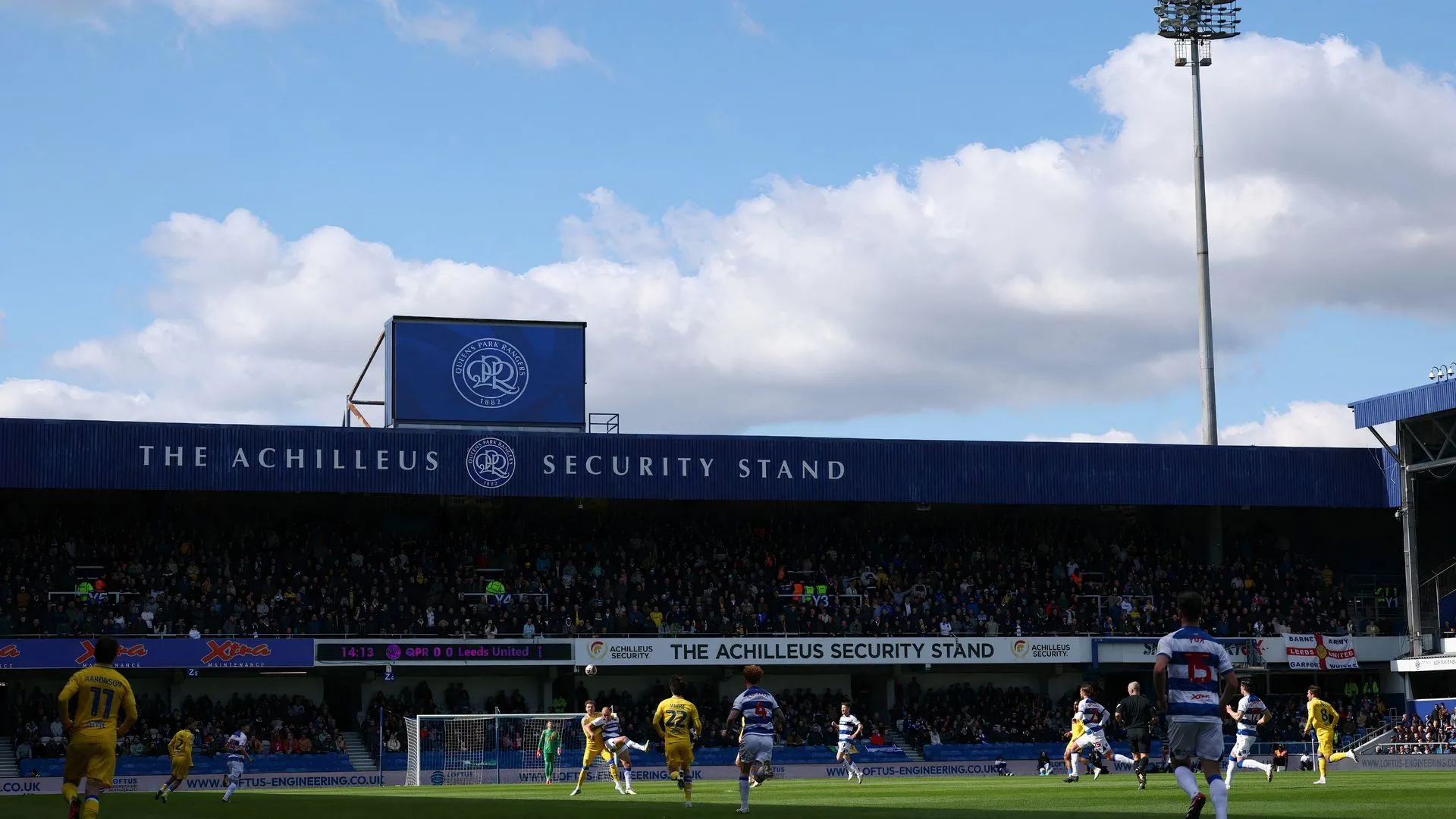 Sân Loftus Road, tổ ấm của câu lạc bộ Queens Park Rangers